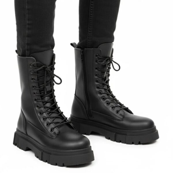 بوت مردانه بالنسيگا