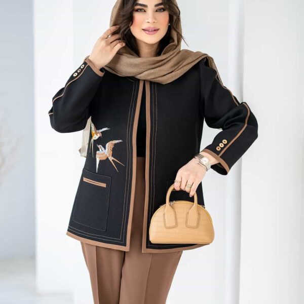 ✨کت شلوار مشکی زنانه مجلسی پرستو؛ ترکیبی از شیک‌پوشی و ترند سال! 😍