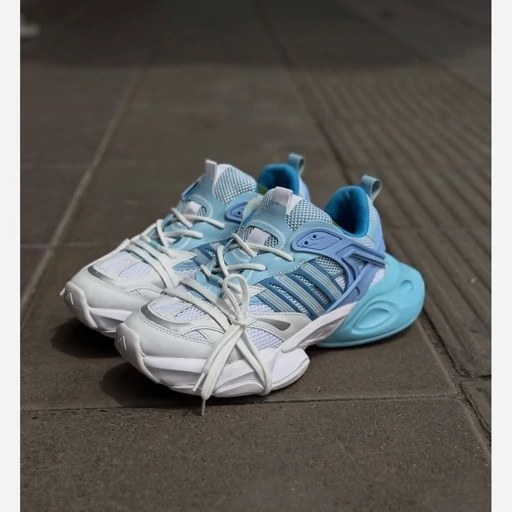 کتانی آدیداس دیلاکس مردانه رنگ سفید آبی