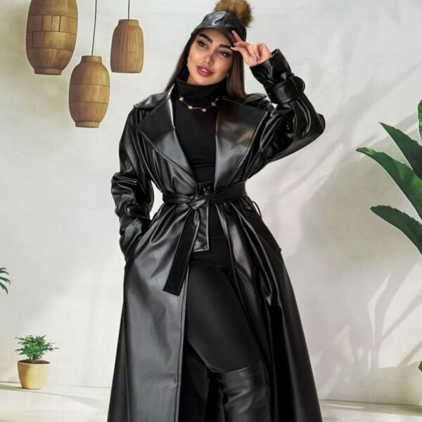 بارونی چرم. داخل آستر دار